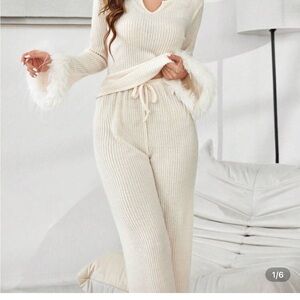 Women's Cream Knit Loungewear Set